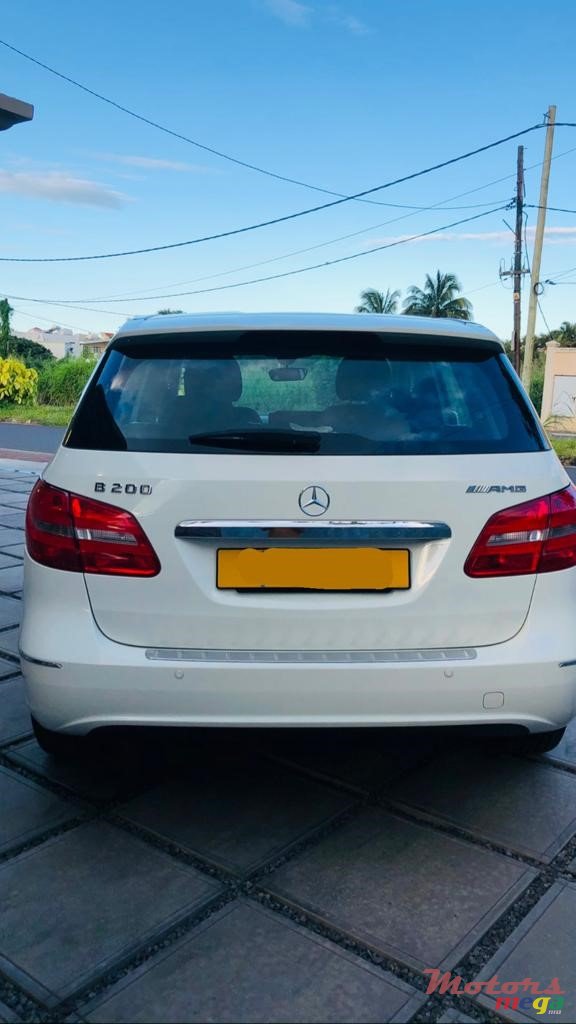 2016' Mercedes-Benz B 200 AMG photo #5