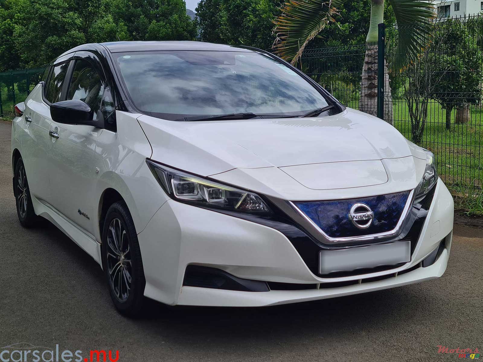 2018' Nissan Leaf X photo #2