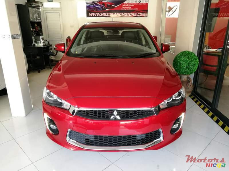 2016' Mitsubishi Lancer Ex photo #2