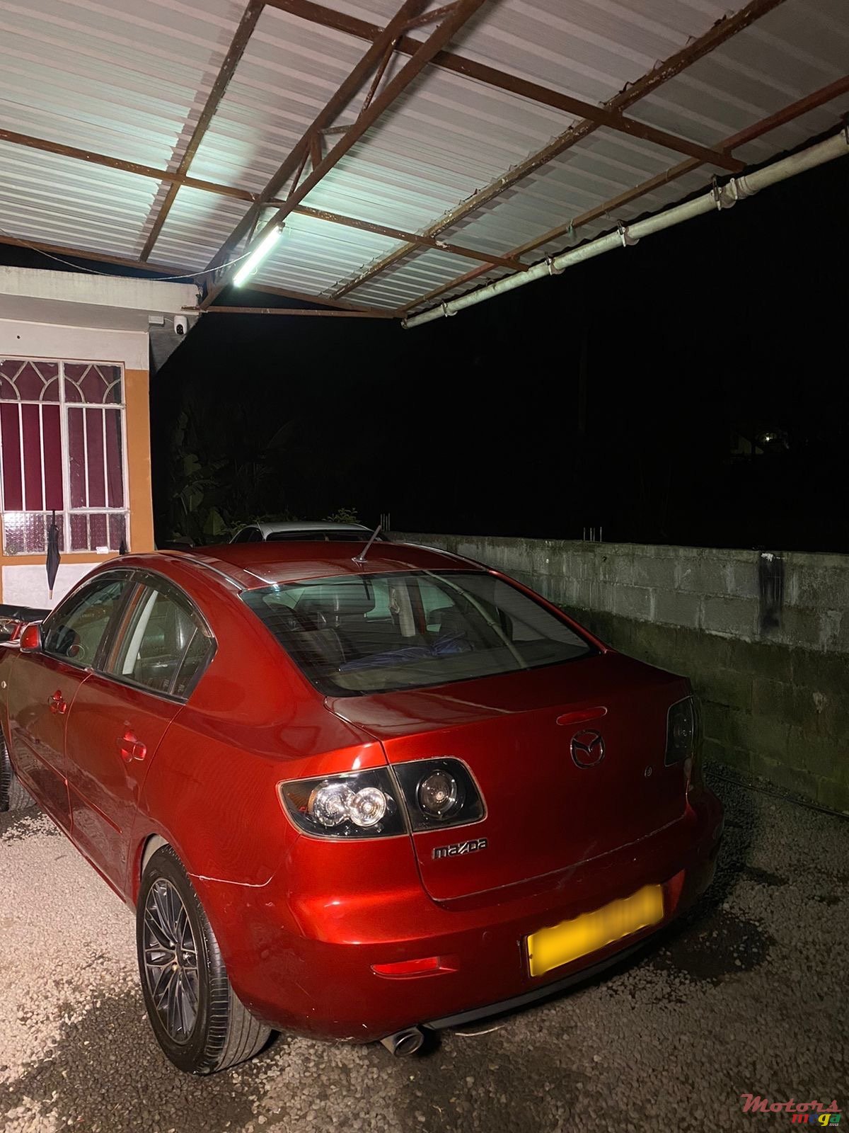 2004' Mazda 3 photo #3