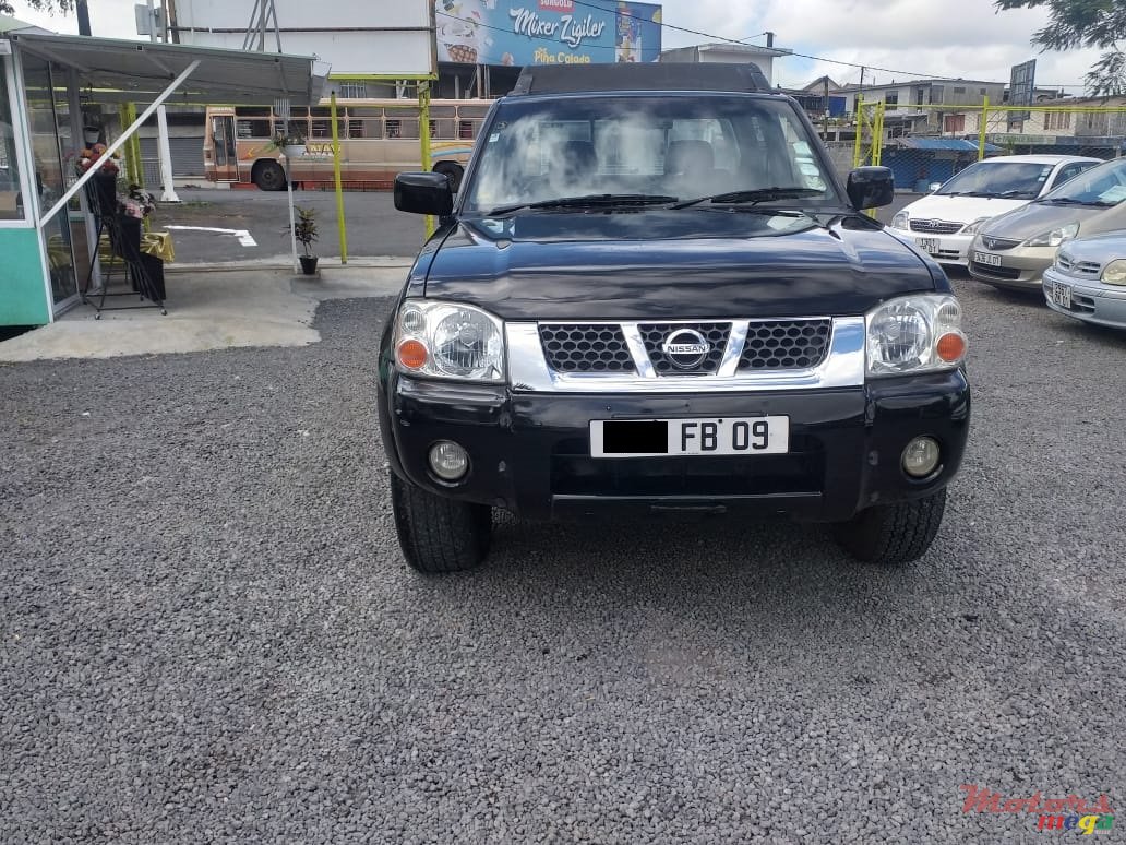 2009' Nissan Hardbody photo #2