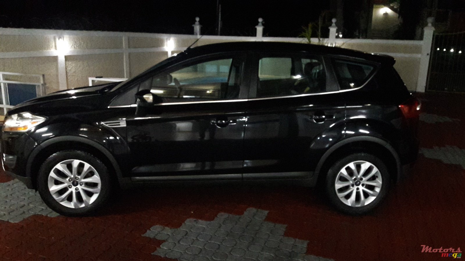 2010' Ford Kuga Titanium edition 200hp photo #2