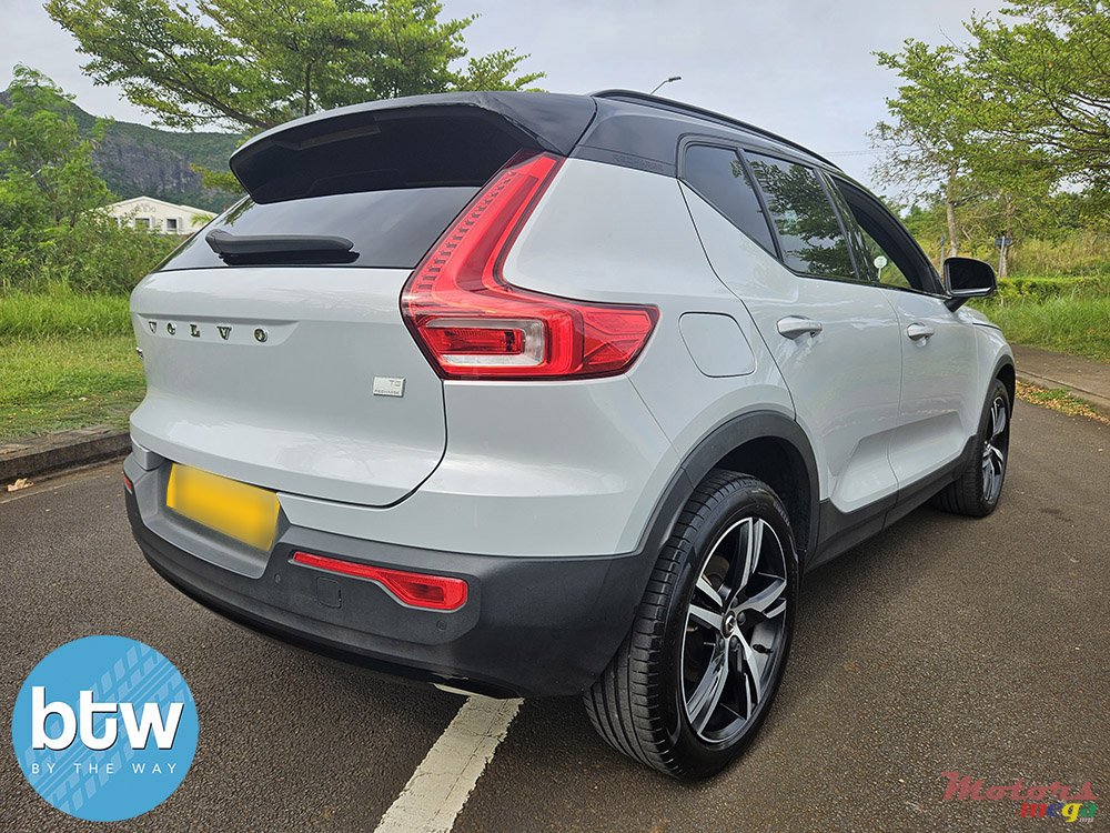 2021' Volvo XC40 T5 Recharge photo #4