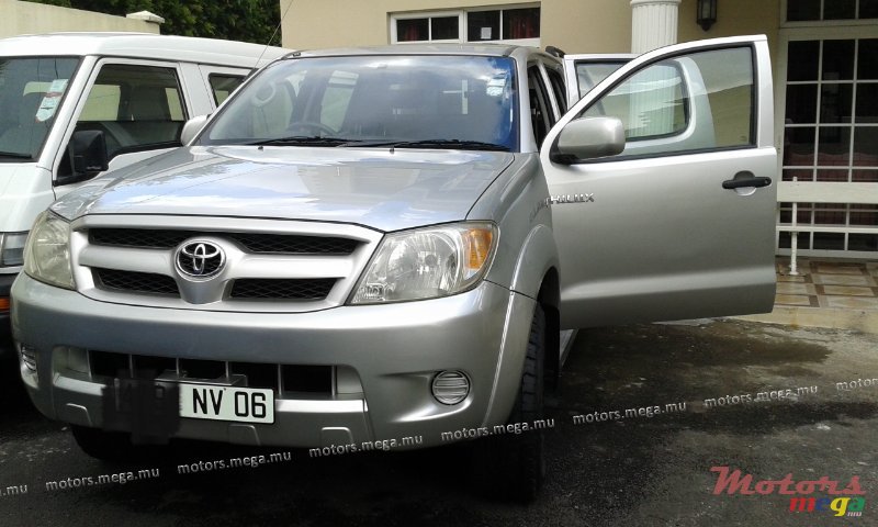 2006' Toyota photo #1