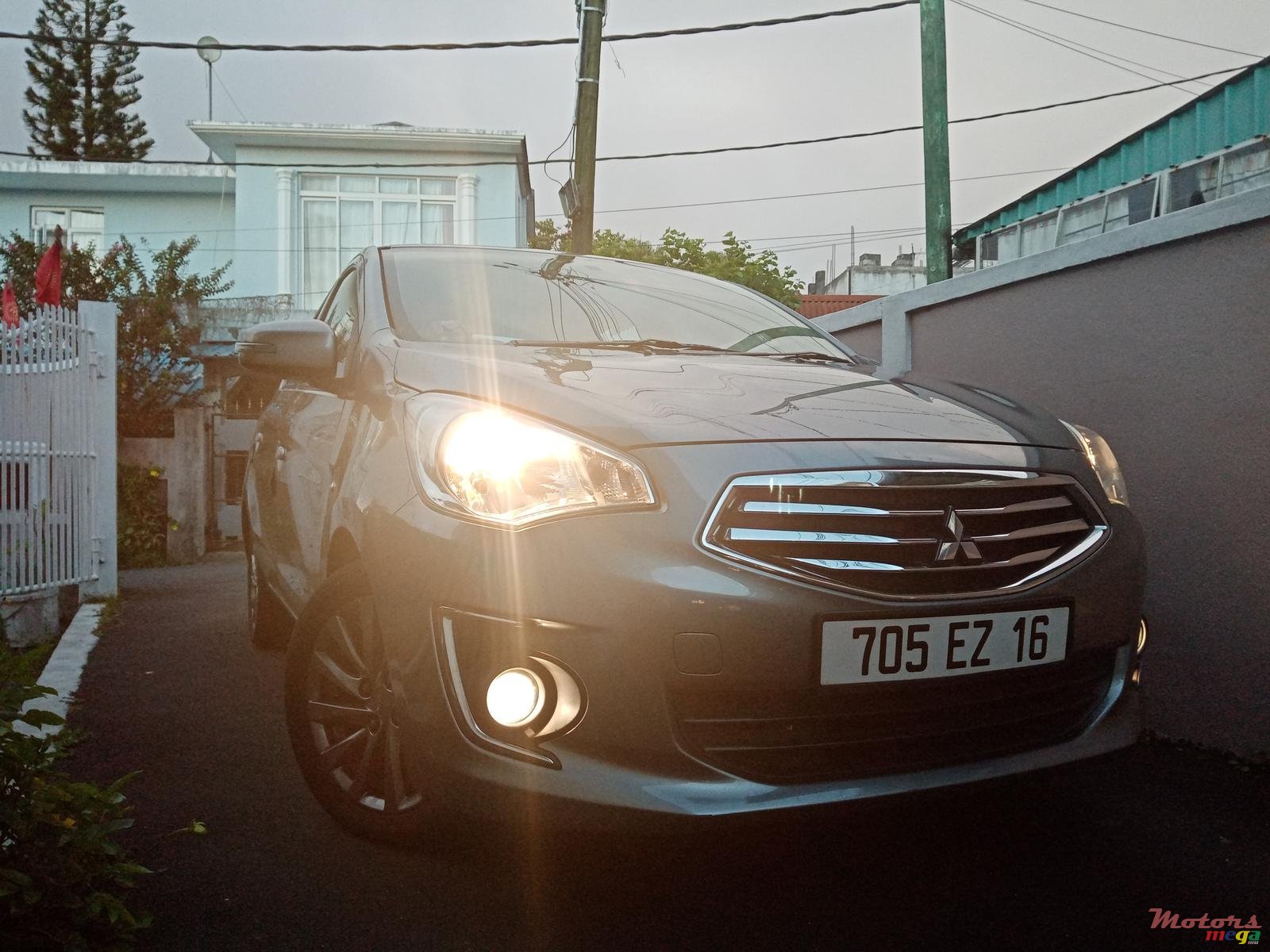 2016' Mitsubishi Attrage /Exchange can be done photo #1