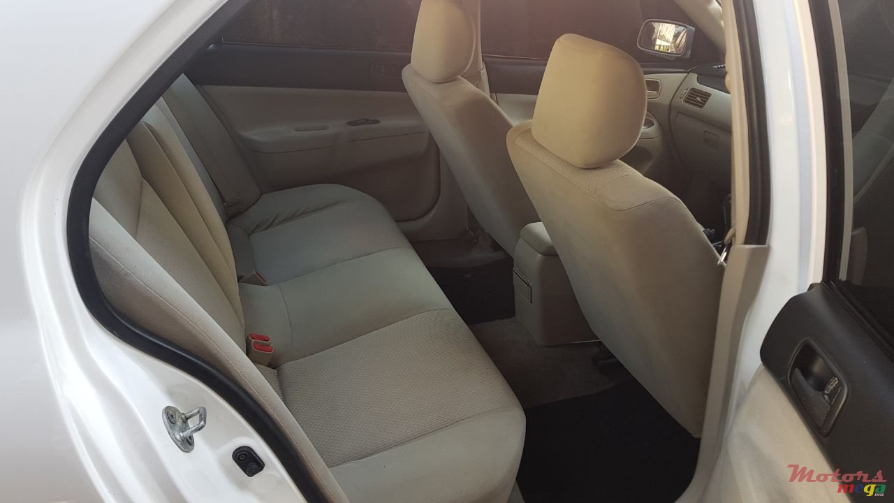 2006' Mitsubishi Lancer photo #5