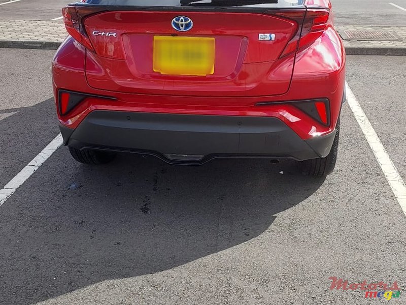 2020' Toyota C-HR photo #4