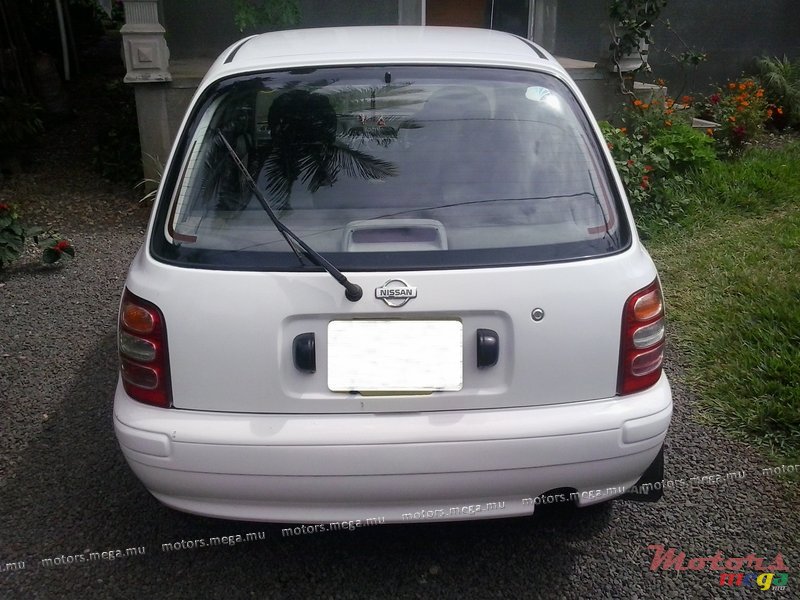 2000' Nissan photo #3