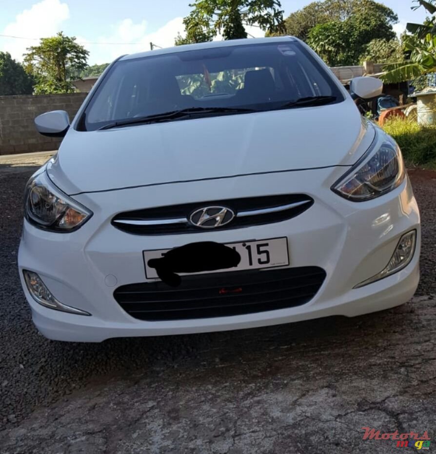 2015' Hyundai Accent photo #1
