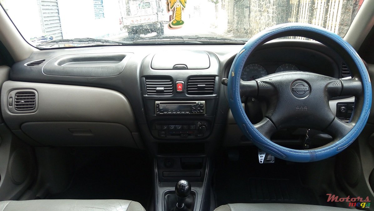 2000' Nissan Sunny photo #4