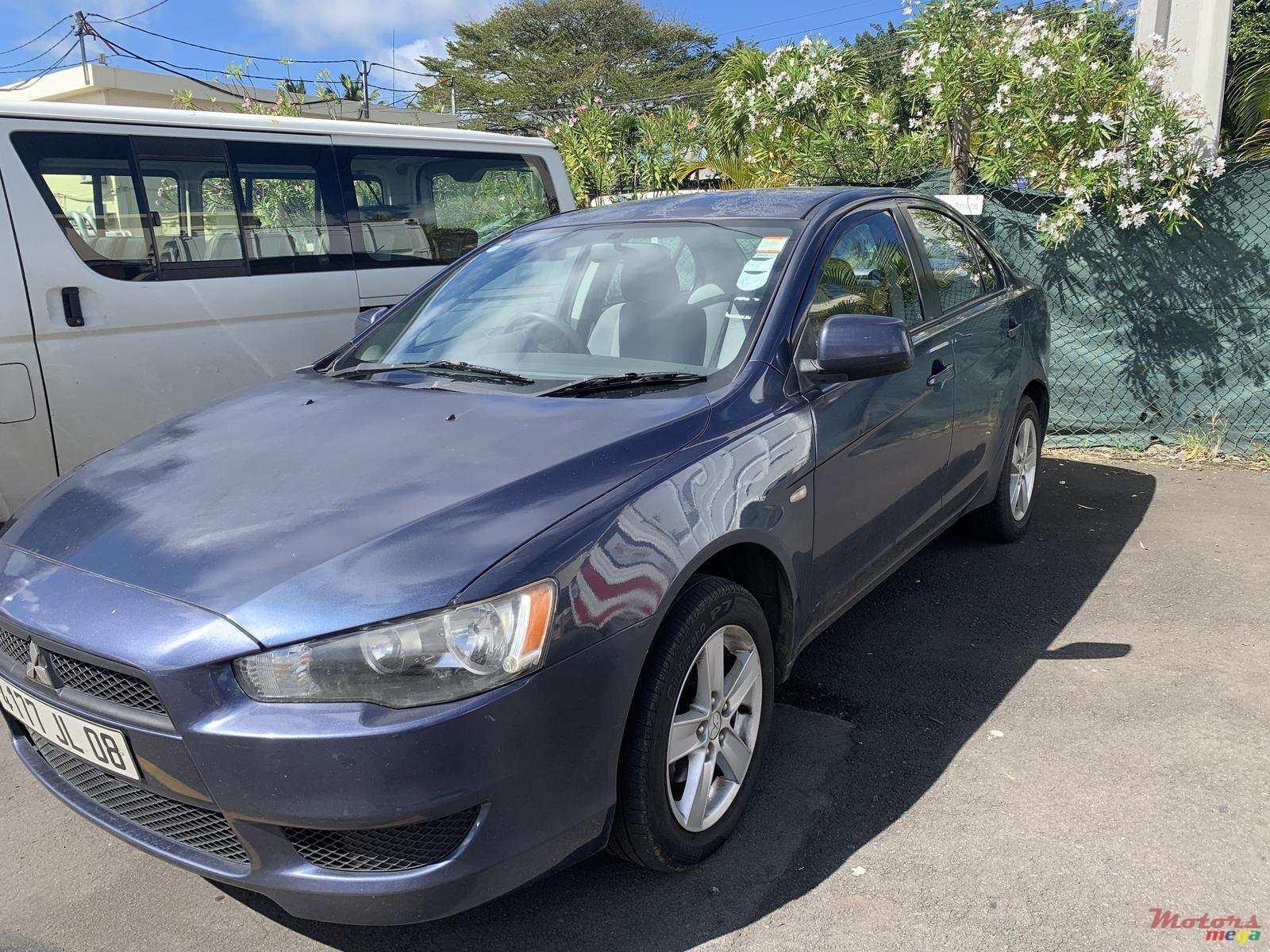 2008' Mitsubishi Lancer X photo #2