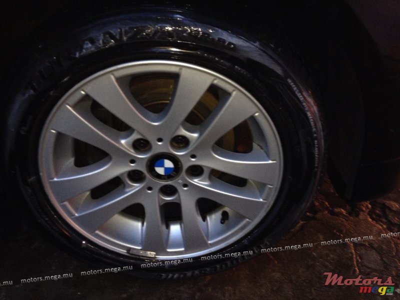 2007' BMW 3 Series 320i photo #5