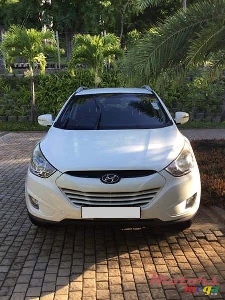2011' Hyundai ix35 photo #1