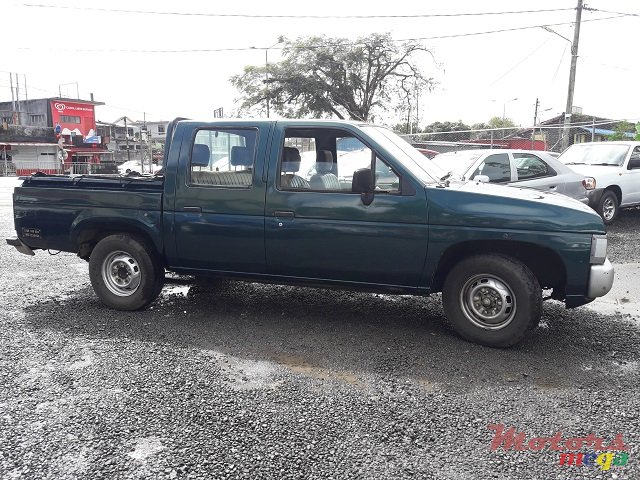 1997' Nissan 2x4 photo #7