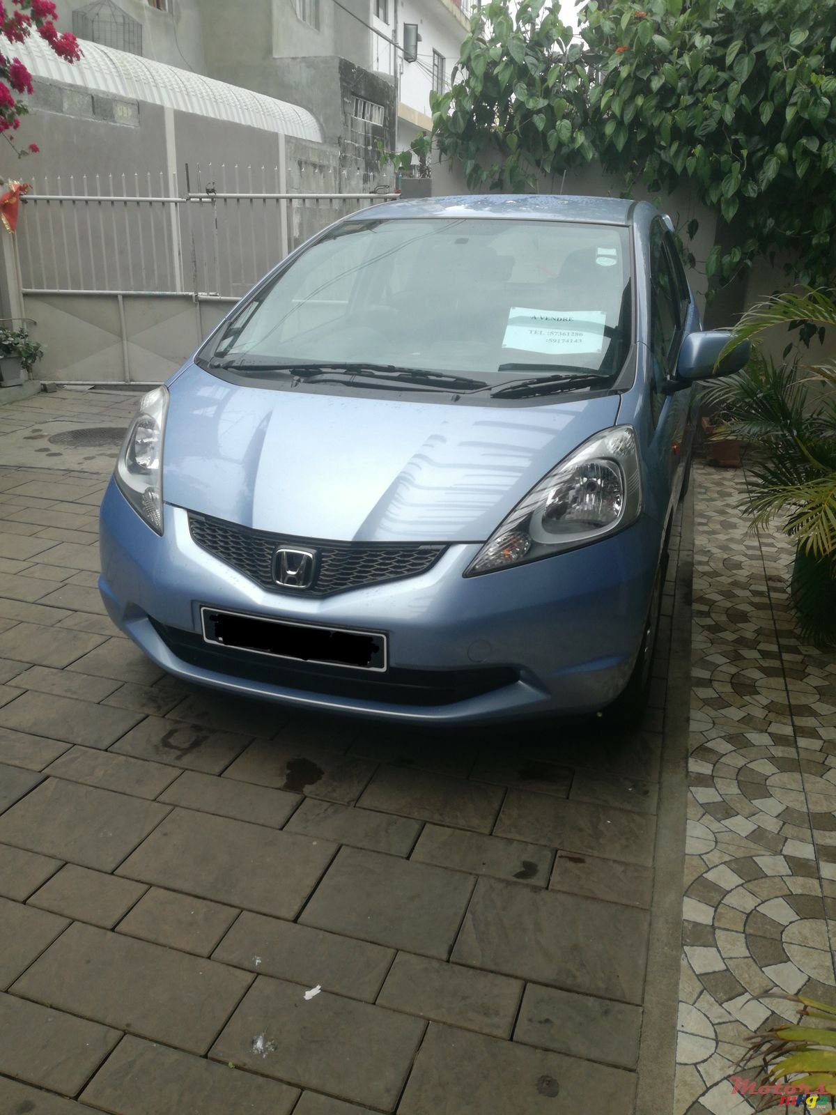 2009' Honda Fit photo #1