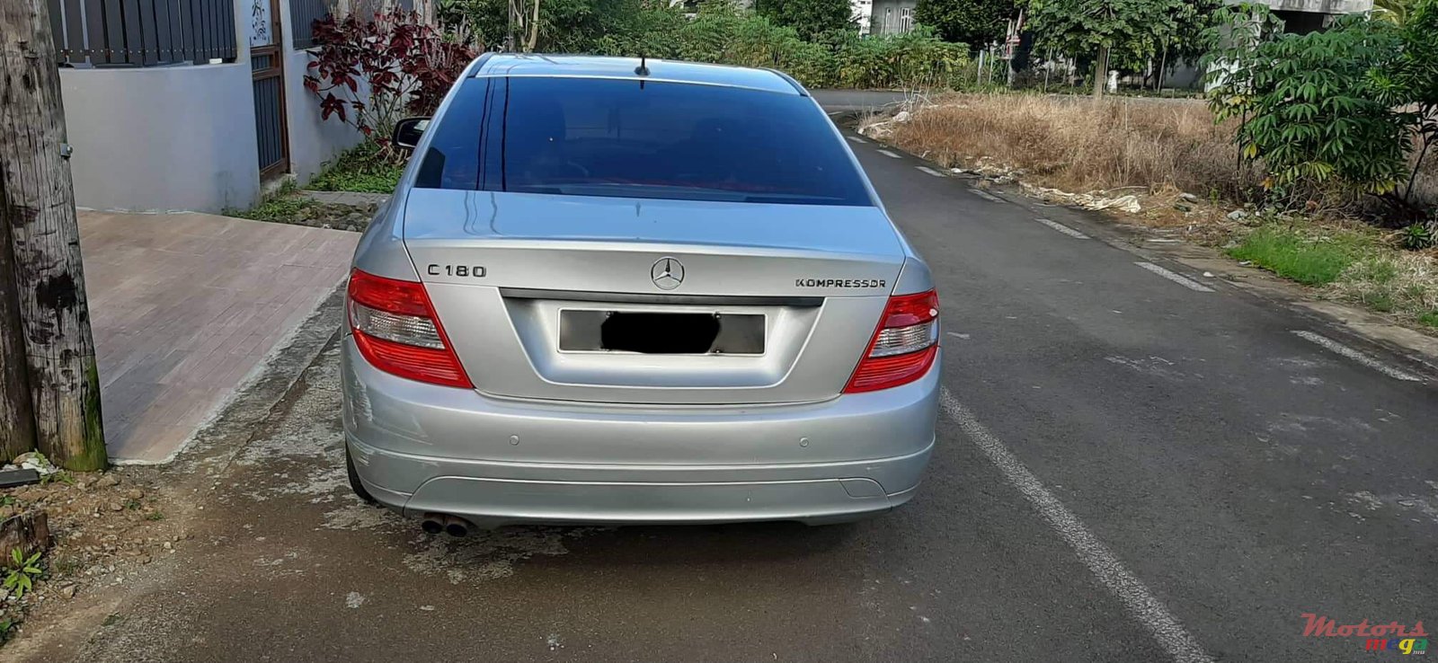 2008' Mercedes-Benz C-Class photo #2