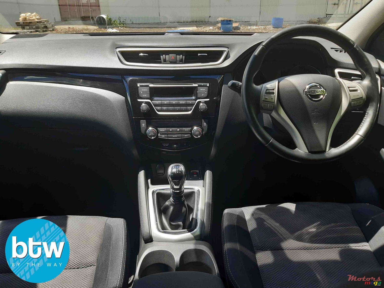 2015' Nissan Qashqai Acenta dCi photo #5