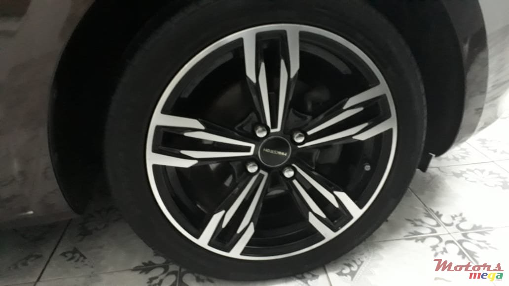 2011' Kia Rio photo #6