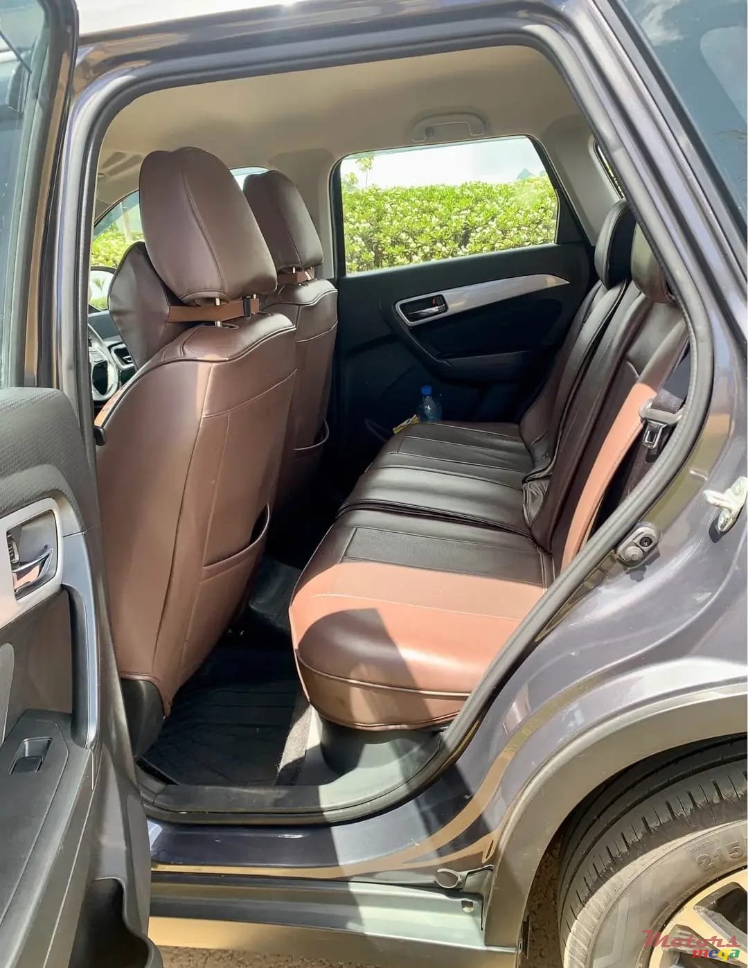 2022' Toyota Urban Cruiser photo #5