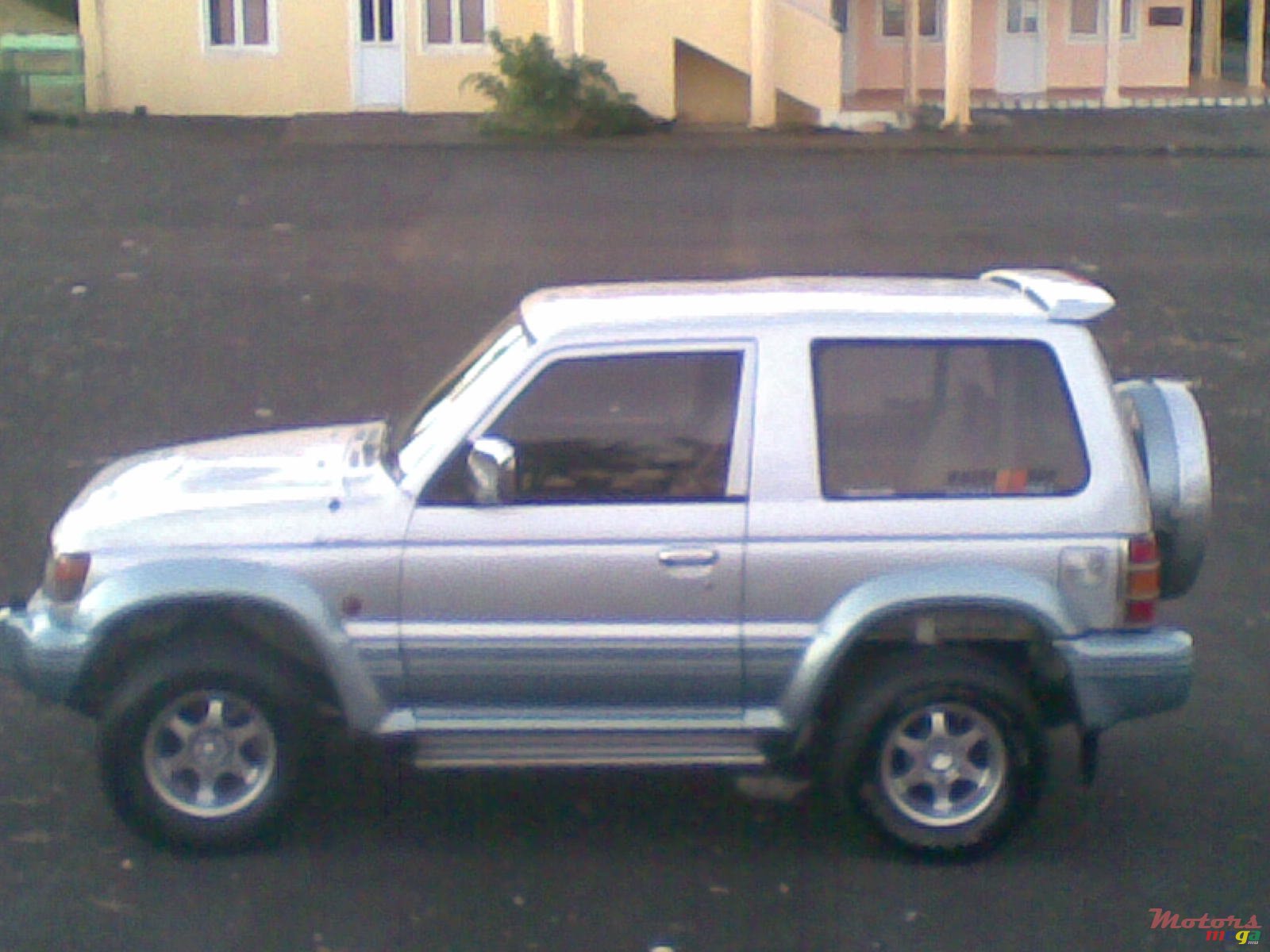1994' Mitsubishi Pajero X478 photo #3