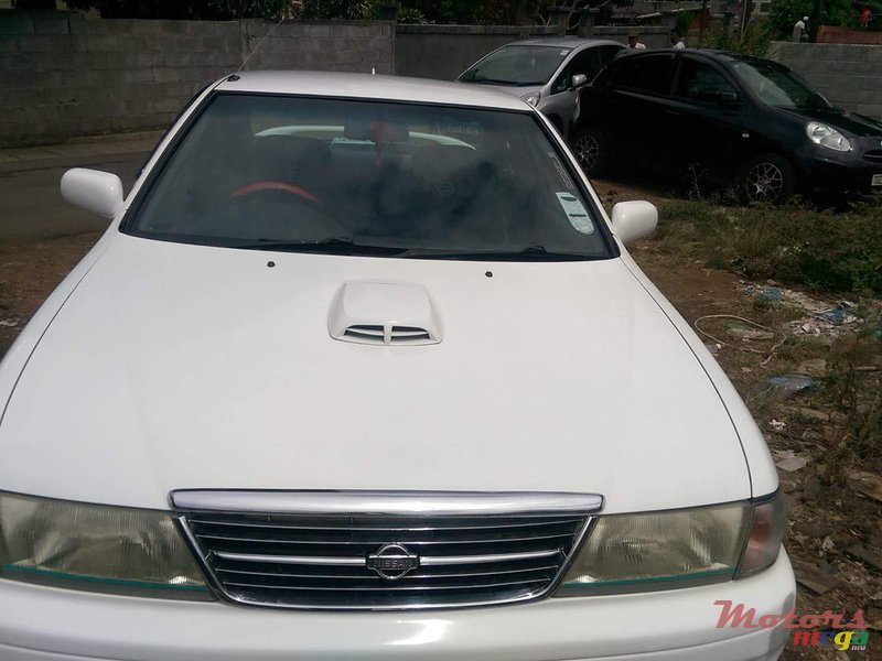 1998' Nissan Sunny photo #1