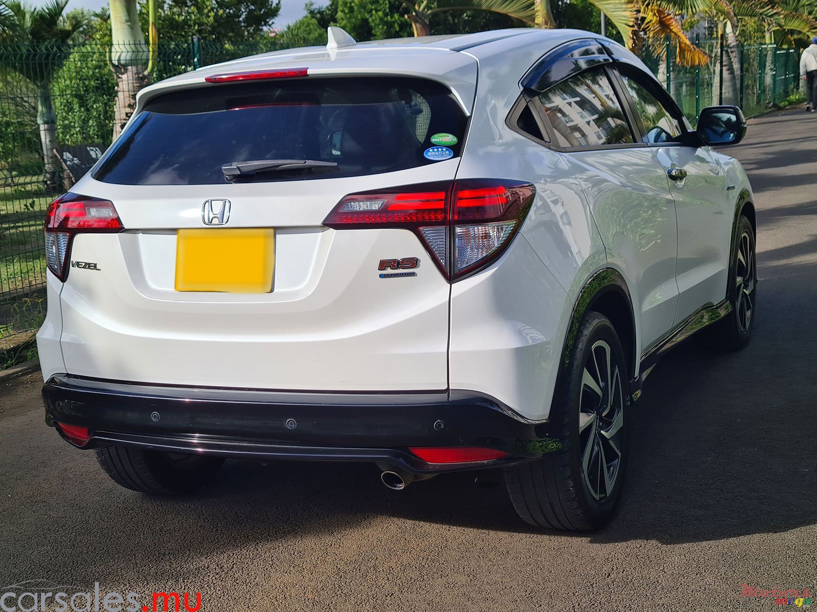 2017' Honda Vezel RS 1.5 Hybrid photo #4