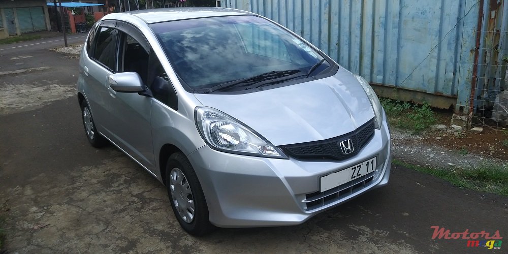 2011' Honda Fit 1.3 photo #2