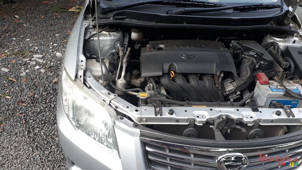 2012' Toyota Axio photo #3