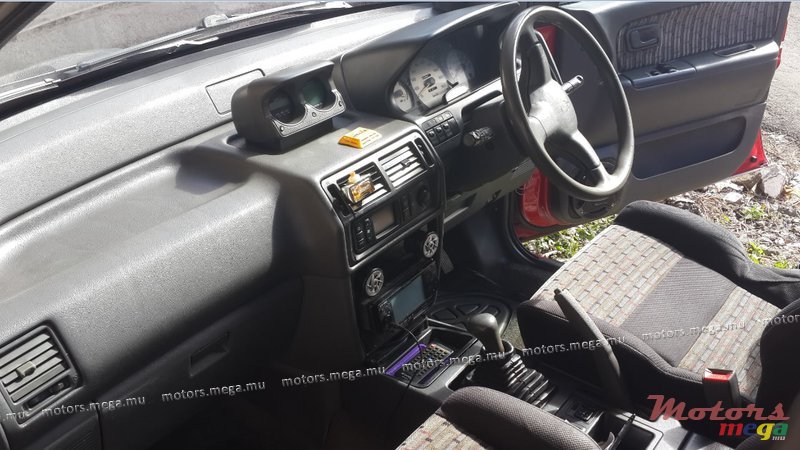 1995' Mitsubishi photo #3
