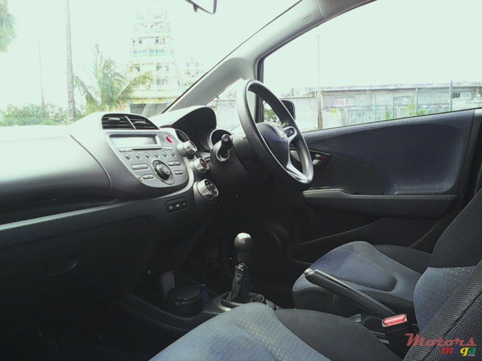 2010' Honda Jazz photo #7