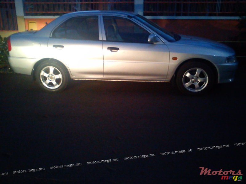 1999' Mitsubishi Lancer photo #1