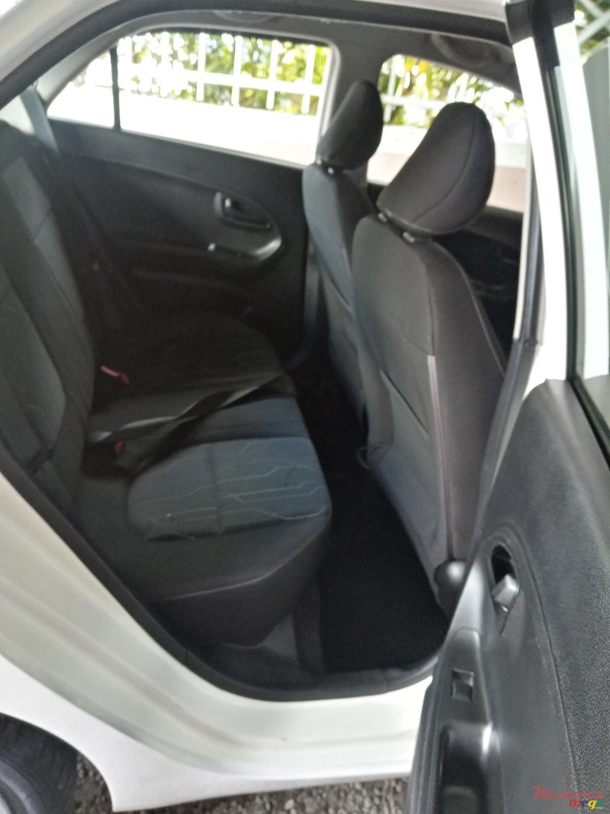 2012' Kia Picanto Automatic photo #7