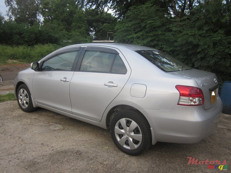 2005' Toyota Belta G Keyless photo #1