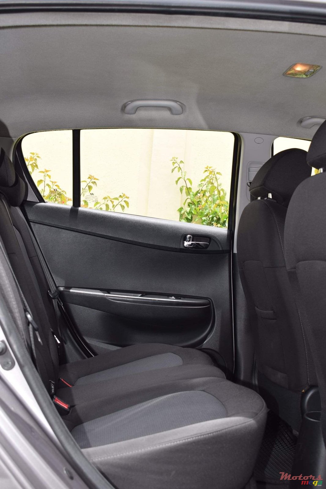 2012' Hyundai i20 photo #5