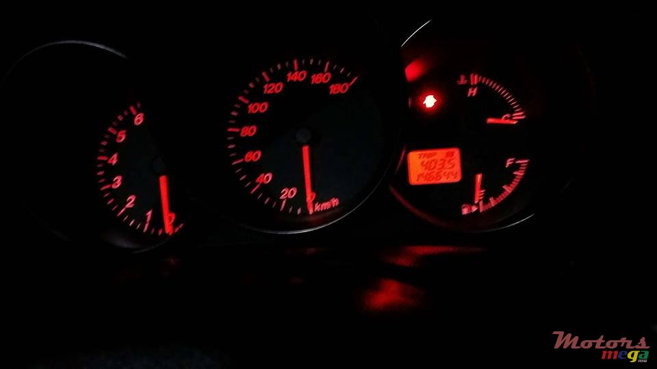 2005' Mazda 3 photo #5