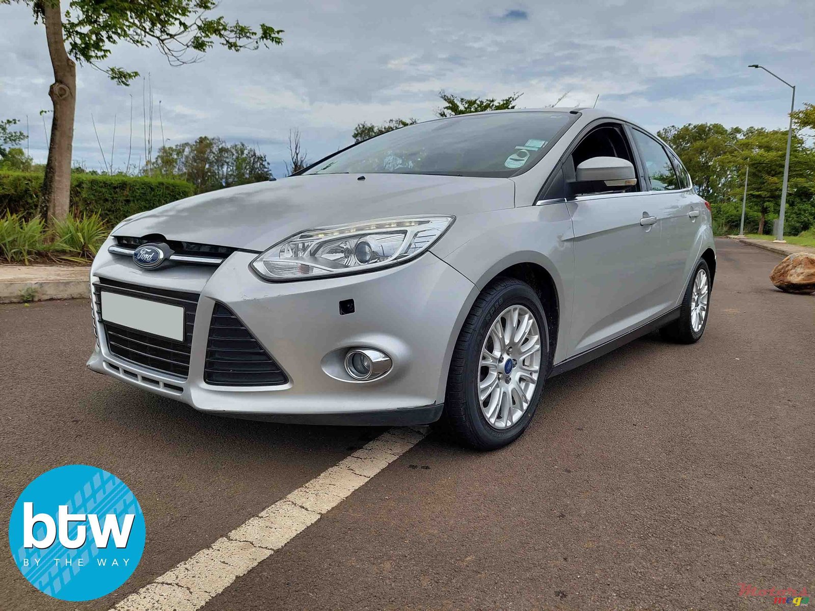 2012' Ford Focus photo #2