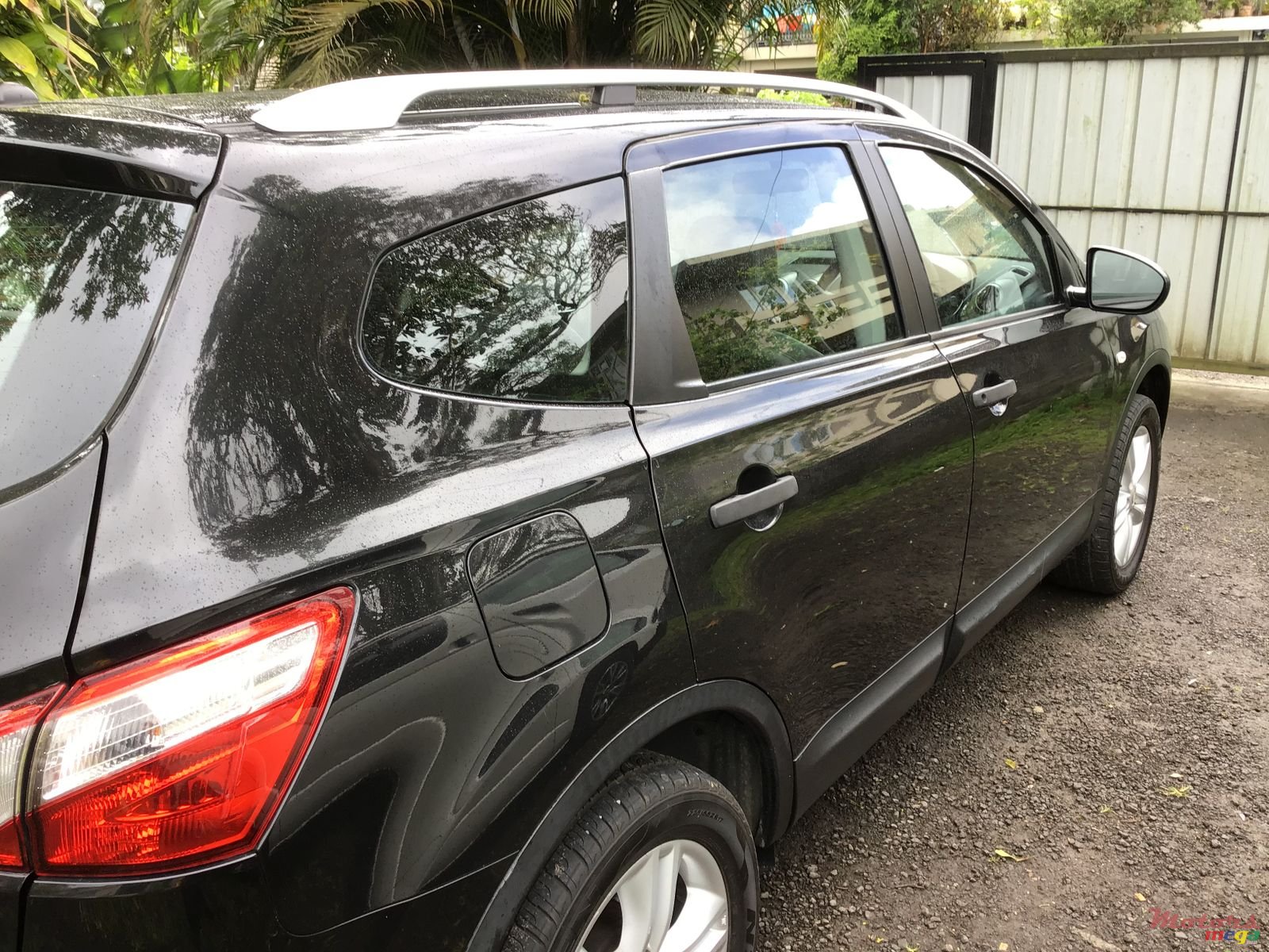 2013' Nissan Qashqai+2 photo #1