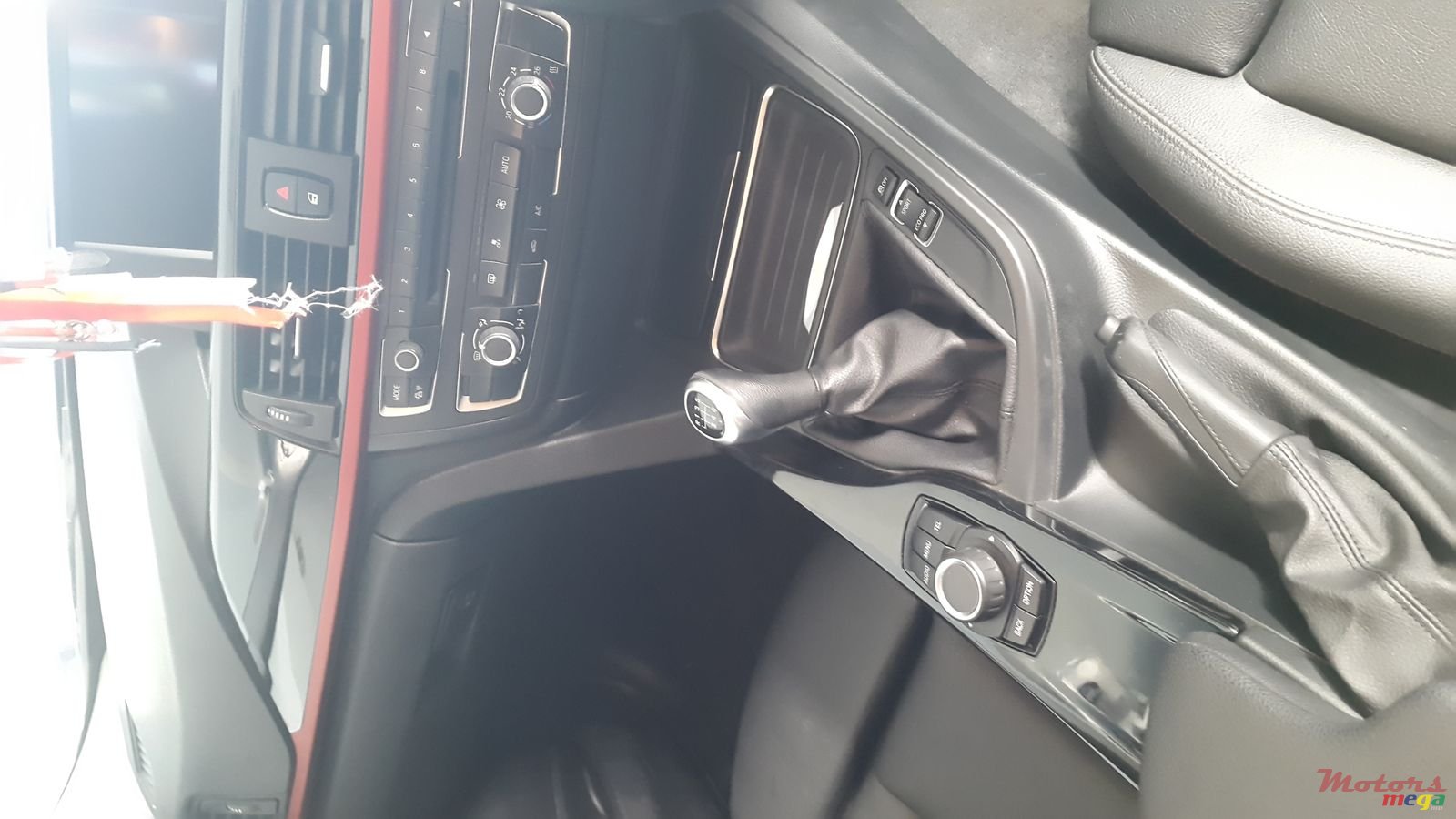 2012' BMW 3 Series photo #4