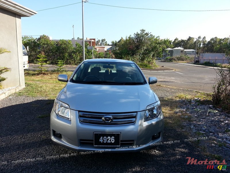 2007' Toyota Corolla photo #1