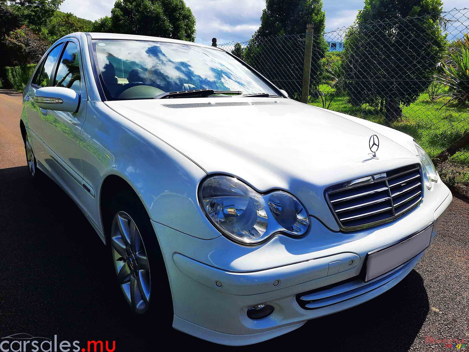2005' Mercedes-Benz C 200 Kompressor photo #2