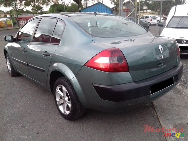 2004' Renault Megane photo #3