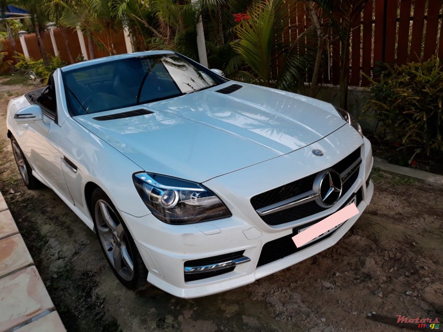 2015' Mercedes-Benz SLK 250 SLK 250 AMG photo #4