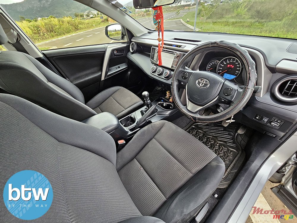 2017' Toyota RAV4 for sale. Moka, Mauritius