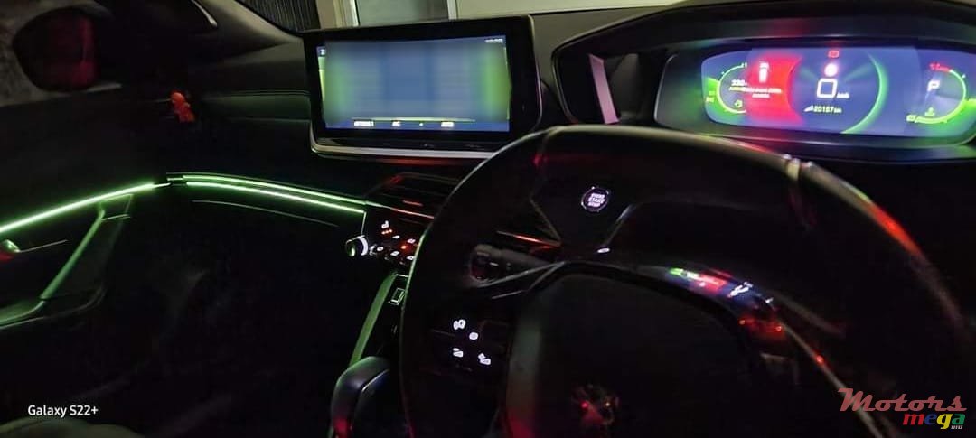 2023' Peugeot 2008 GT photo #5