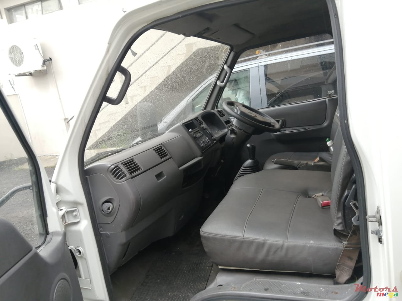 2013' JMC NONE photo #2