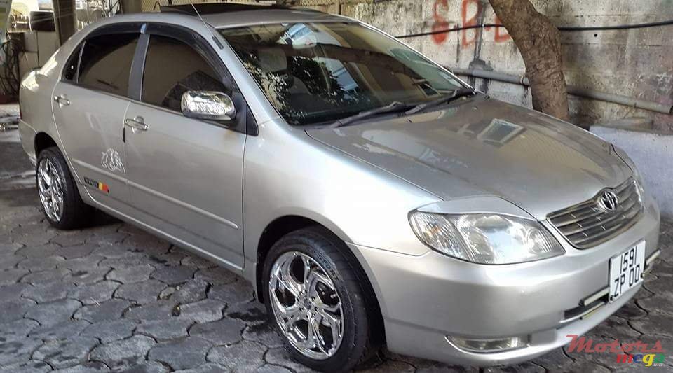 2000' Toyota photo #2