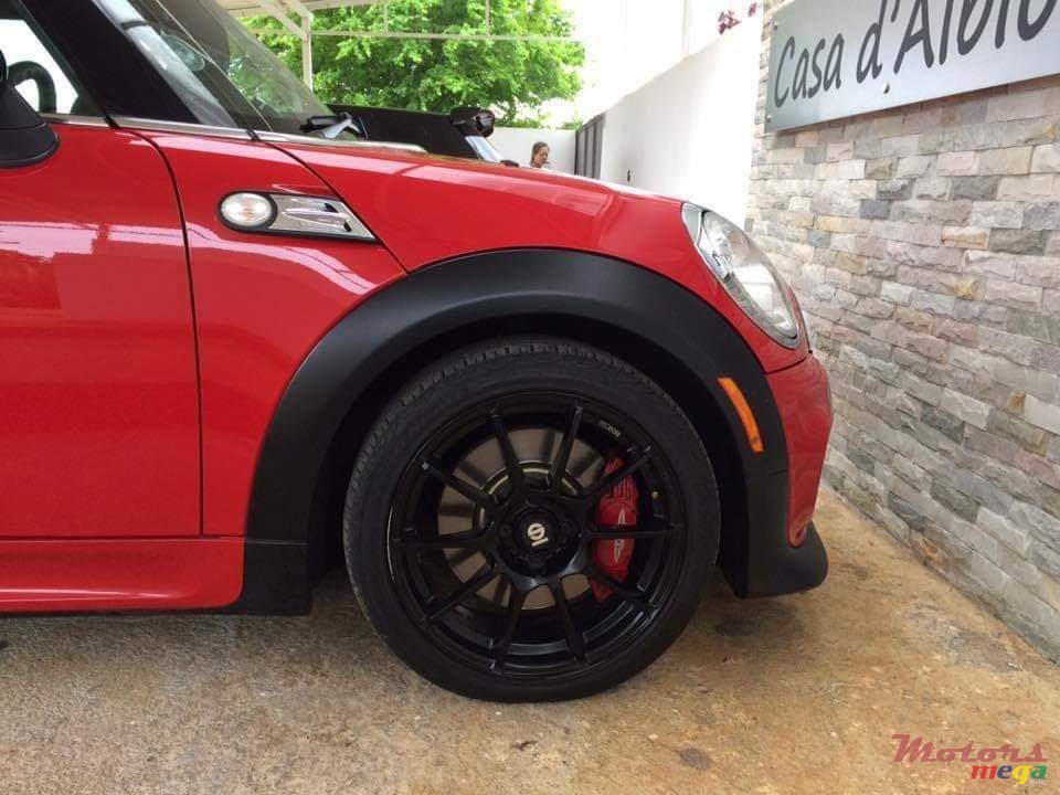 2010' MINI Cooper S Jcw edition +-240 hp photo #1