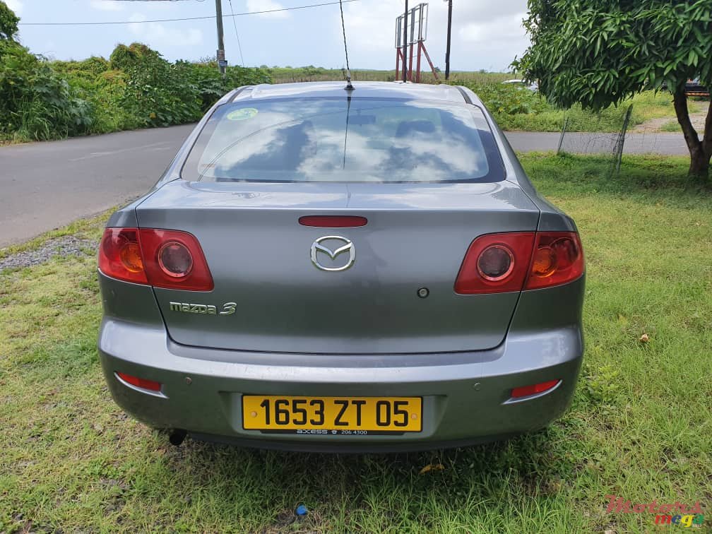 2005' Mazda 3 photo #7