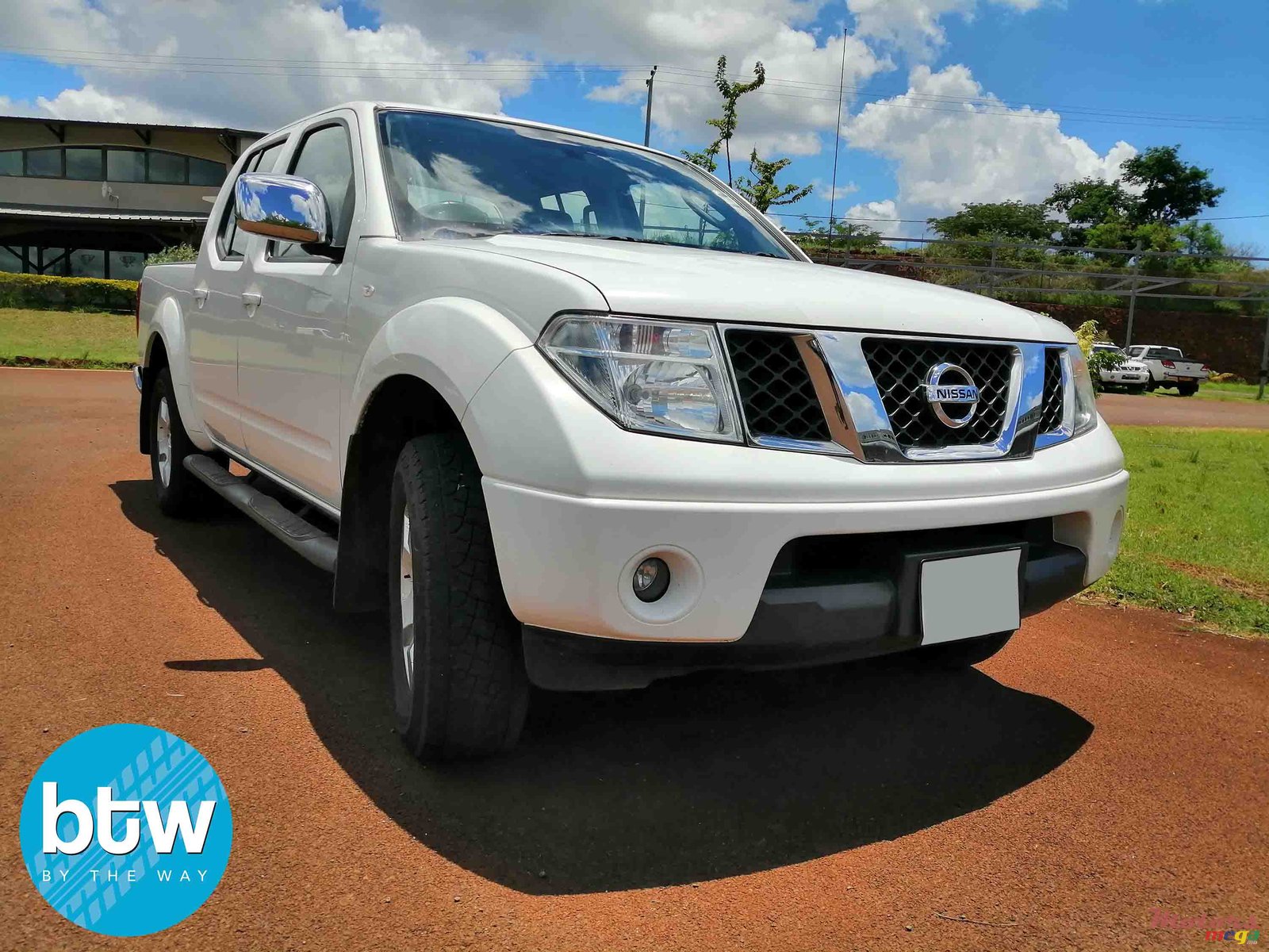2017' Nissan Navara photo #1
