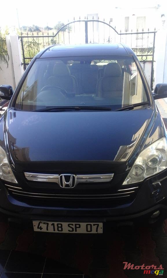 2007' Honda CR-V photo #1